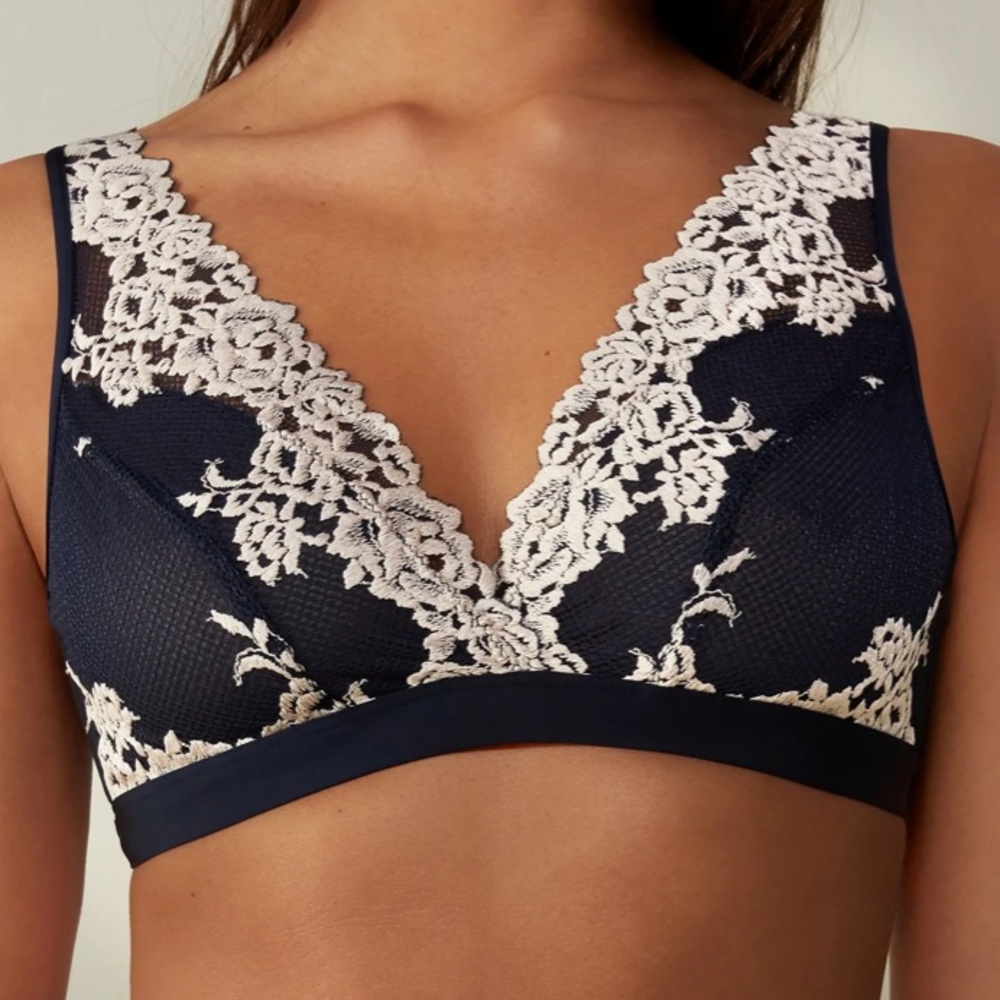 $69 Intimissimi C Pretty Flowers Lara Triangle Bra Bralette Wireless Smooth